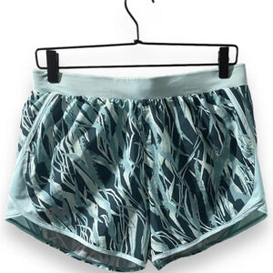 Under Armour Printed Running Short, Size Medium, Approximately 3’’ Inseam